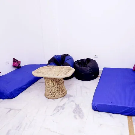 Friends Hostel By Backpackers Heaven- New Delhi Railway Station - Paharganj-3